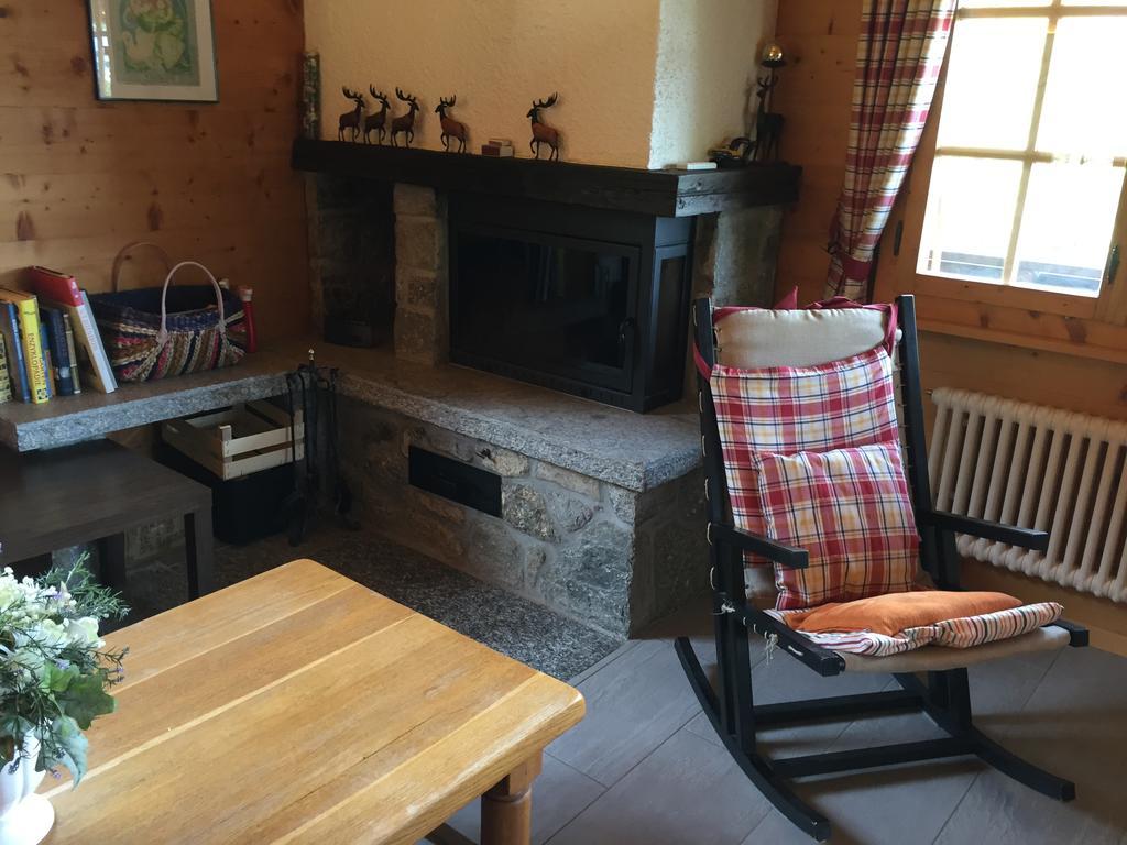 Chalet Charming Grächen Pokoj fotografie